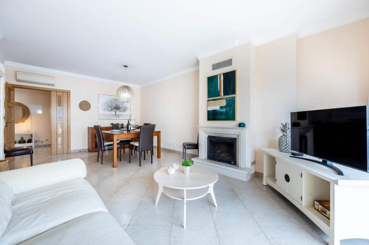 Uptown Lovers Apartment By Seewest Lagos Esterno foto