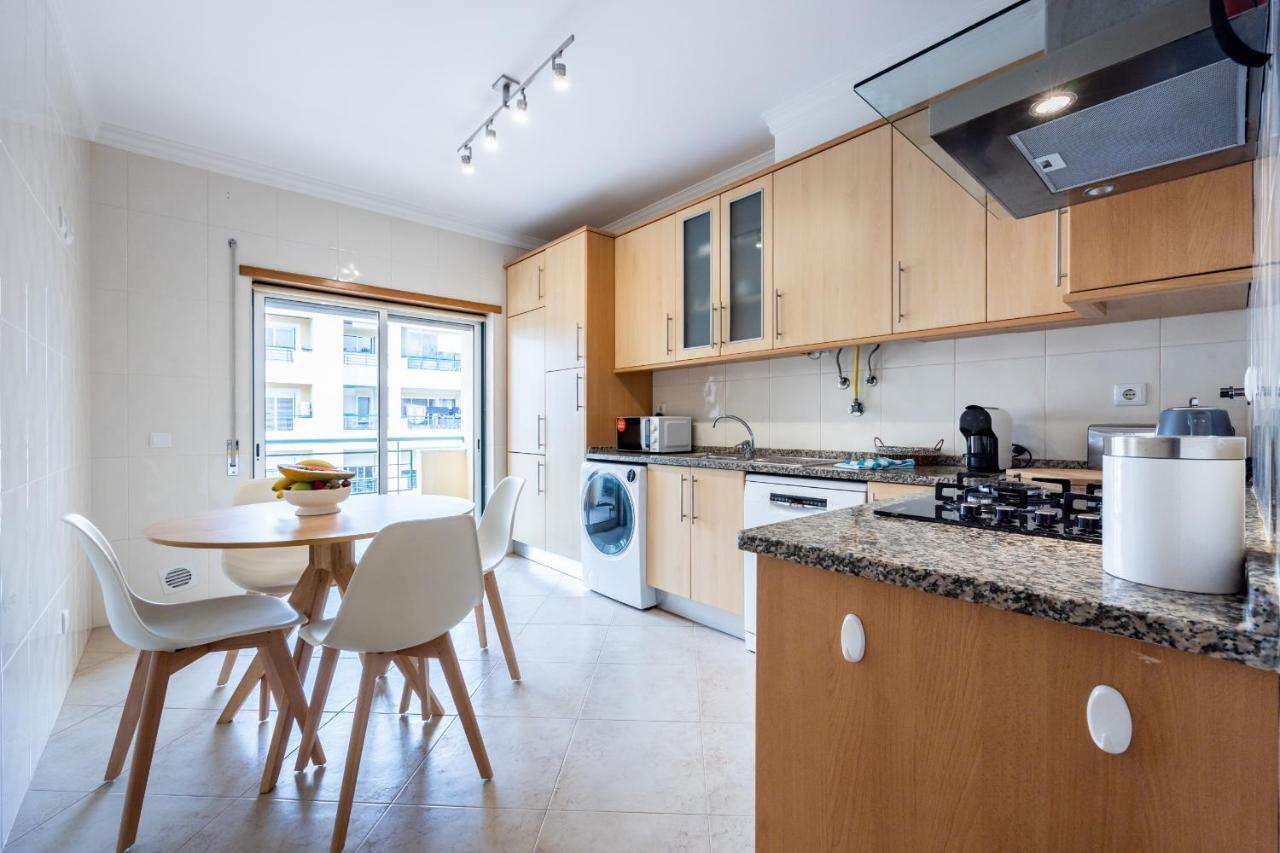 Uptown Lovers Apartment By Seewest Lagos Esterno foto