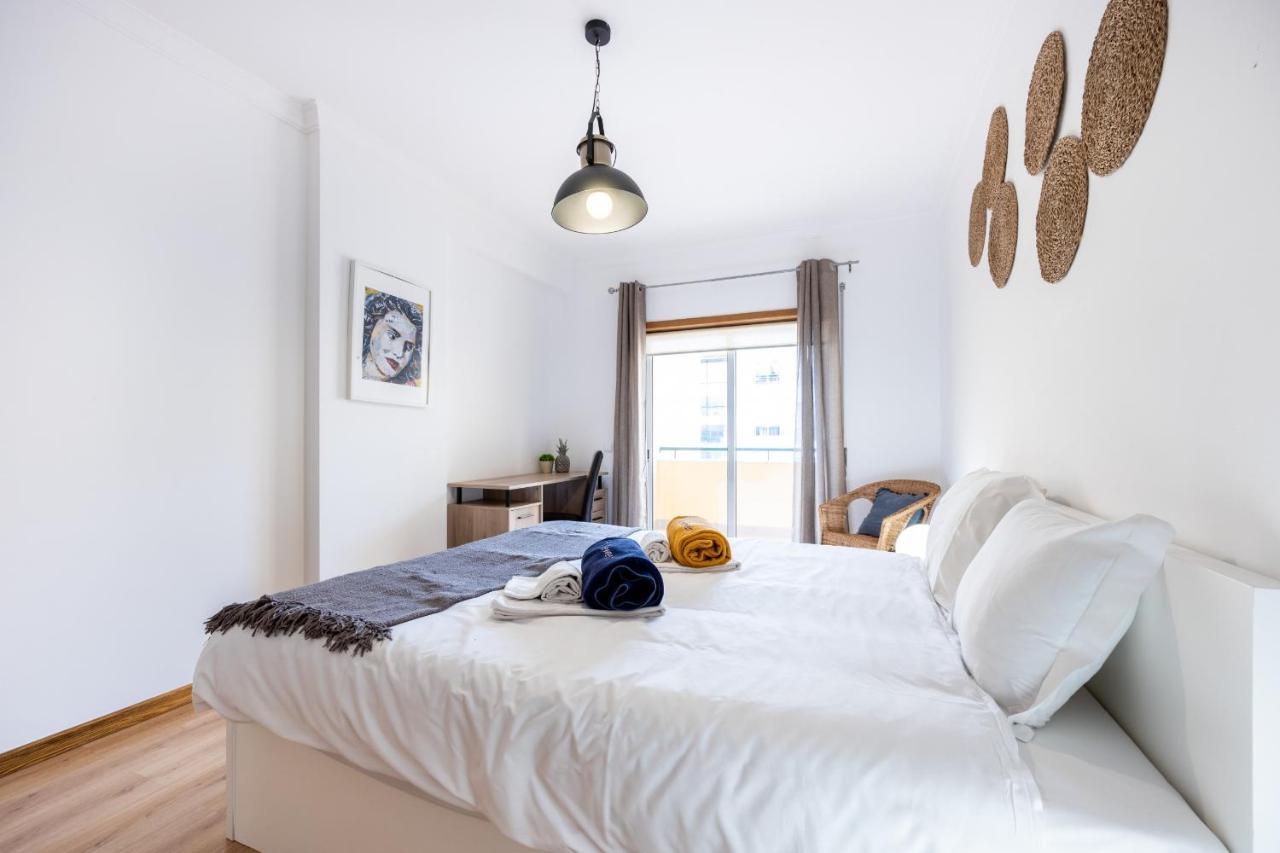 Uptown Lovers Apartment By Seewest Lagos Esterno foto